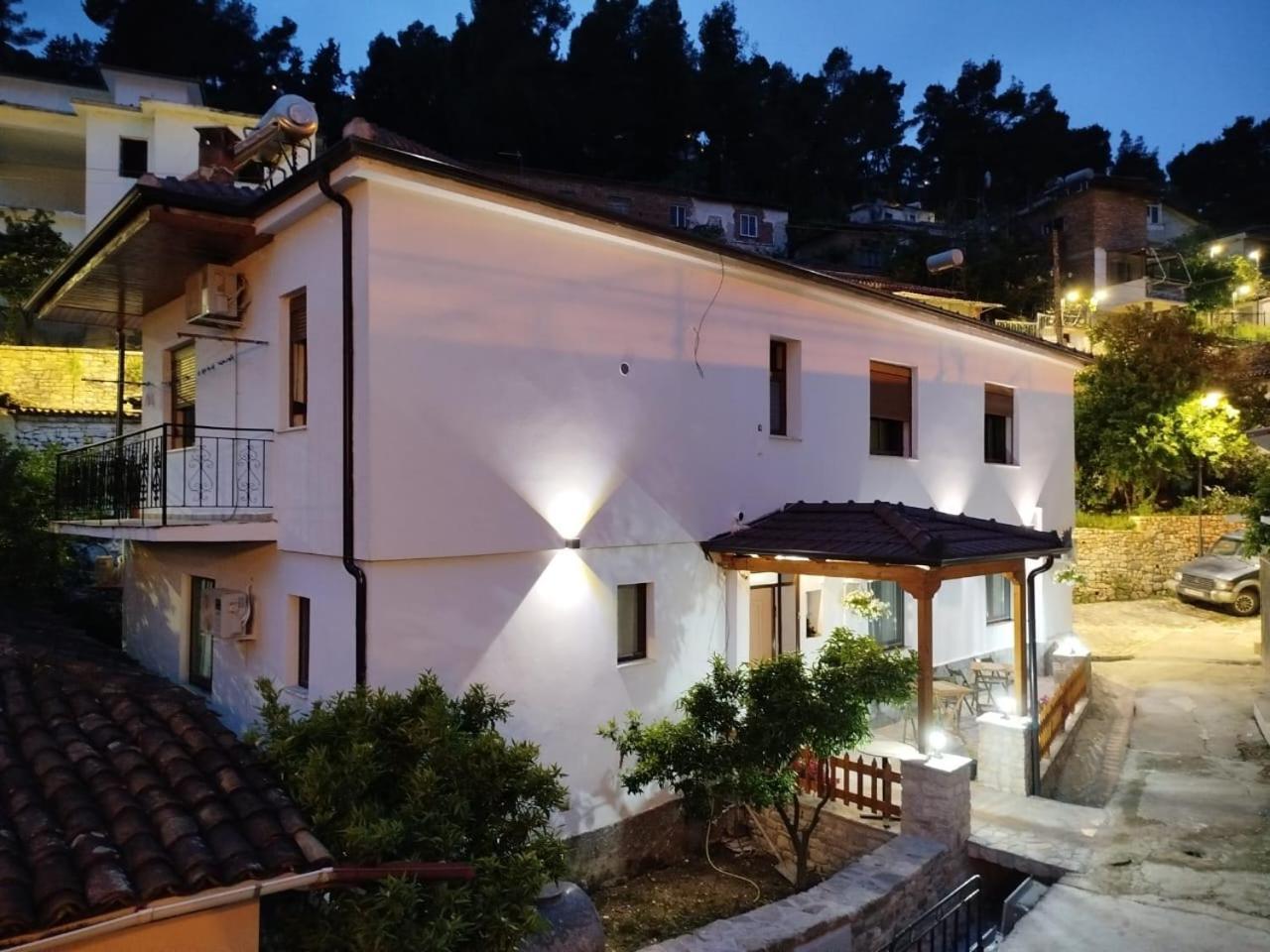 Hotel Vila Vreko B&B Berat Kültér fotó