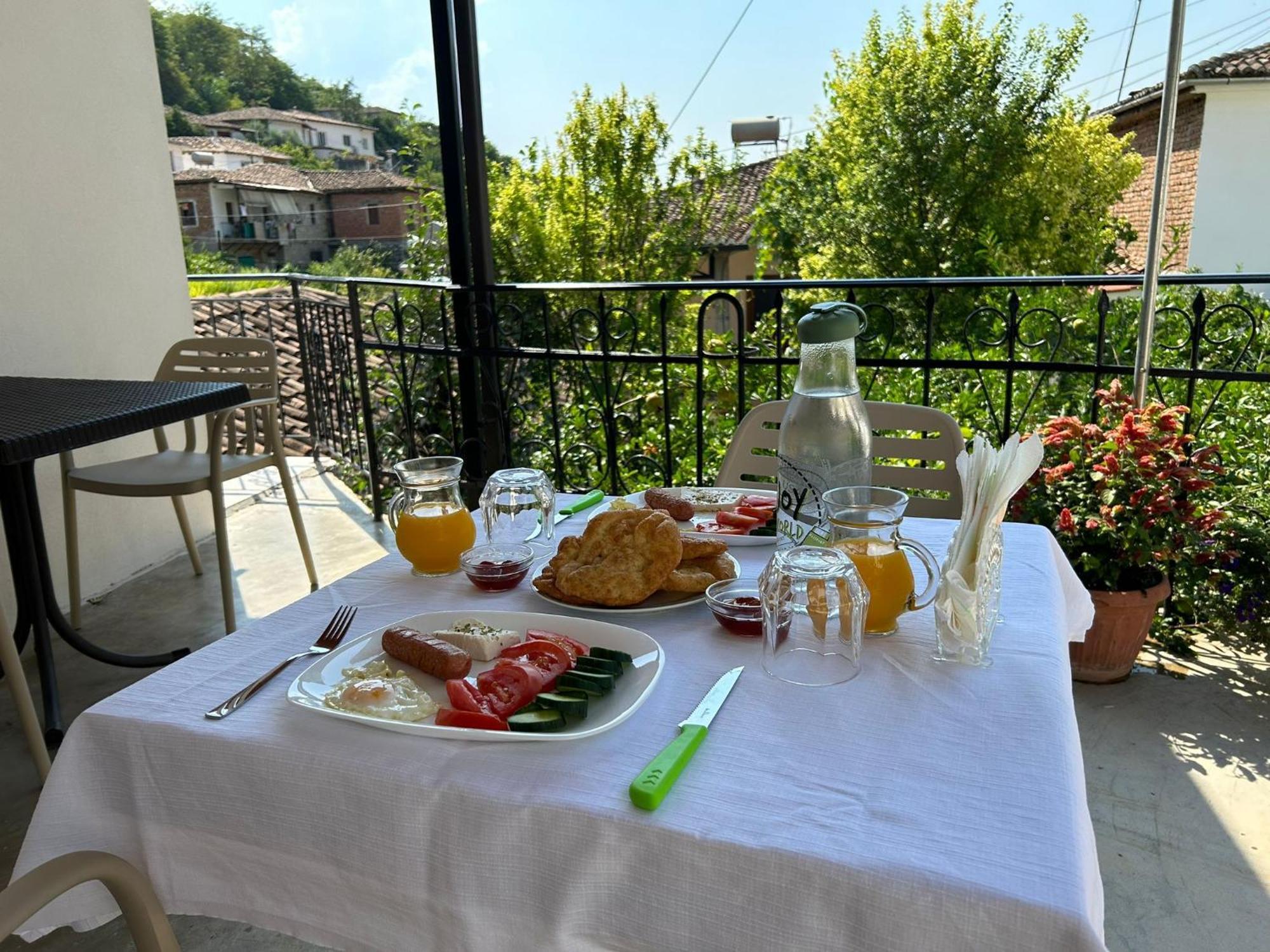 Hotel Vila Vreko B&B Berat Kültér fotó